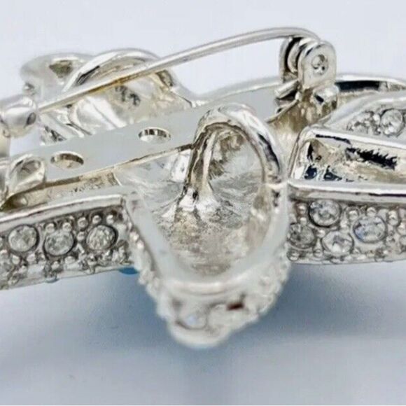 Stella & Dot Silver Tone Faux Turquoise Rhinestone Starfish Brooch Pendant - Picture 3 of 9